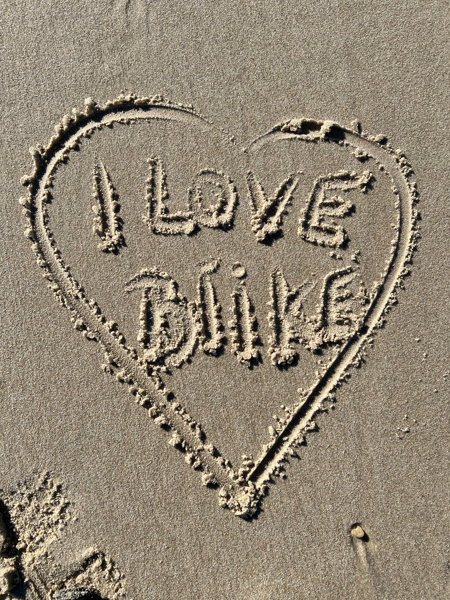 Love Biike im Sand